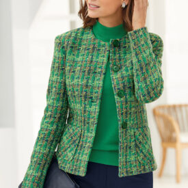 Look forward to Early Spring 2018 with our new collection