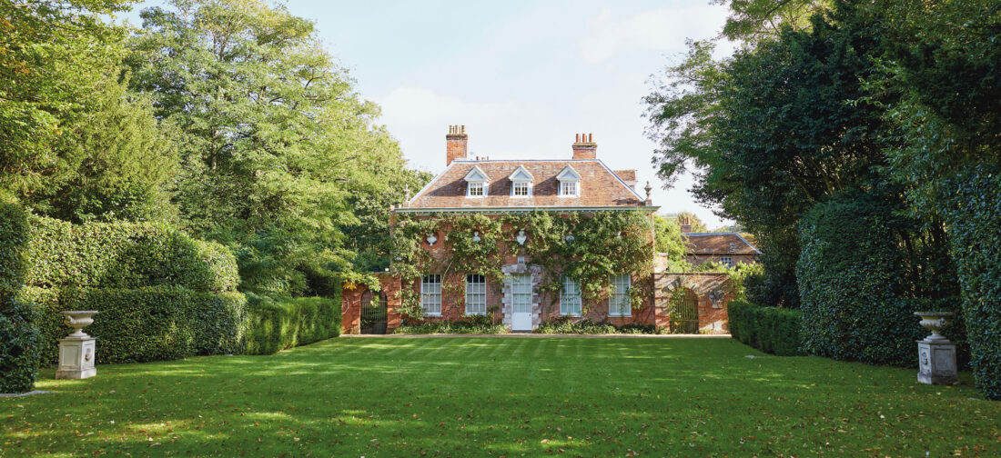 Discover our lovely shoot location, West Green House