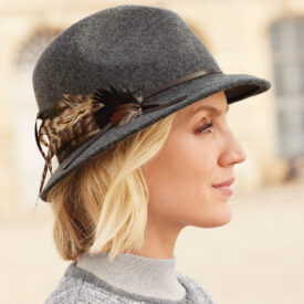 Look forward to Winter 2022 with our new collection